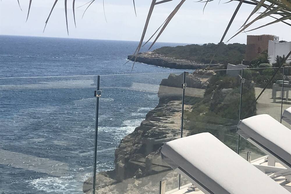Great sea view *****1. Sea line villa*private*large pool*great garden*Wifi in Cala Pi, Llucmajor
