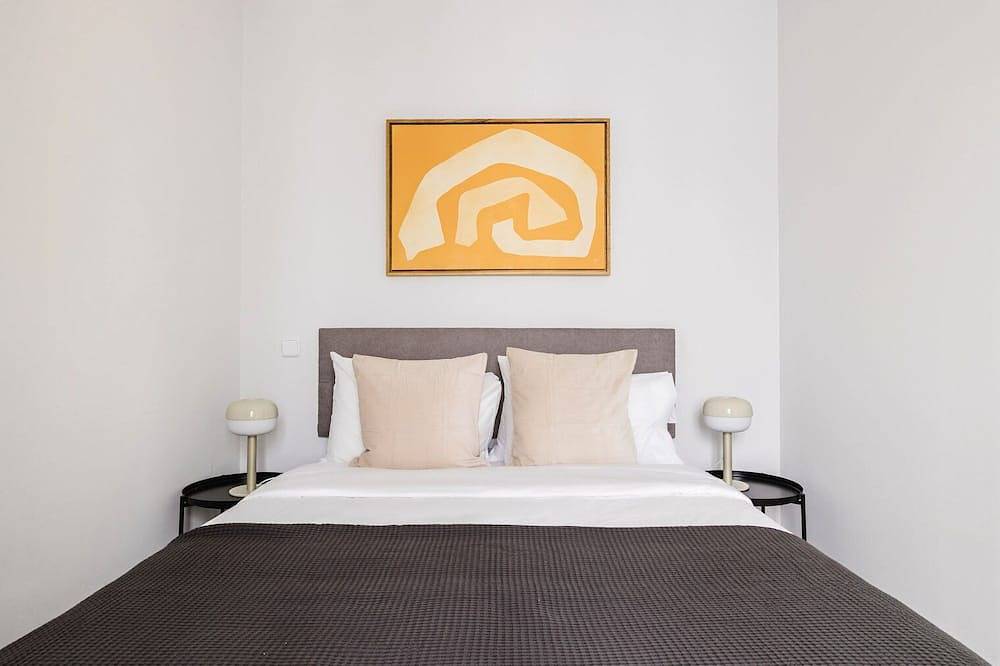 Apartamento entero, Trendy Rios Rosas 2Br w/ Doorman, Washer & A/C, by Blueground in Chamberí (Madrid), Madrid