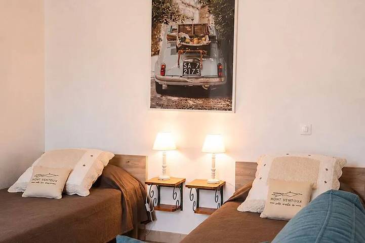 Gîte pour 6 personnes, avec terrasse ainsi que piscine et jardin, animaux acceptés à La Roche-sur-le-Buis - 4