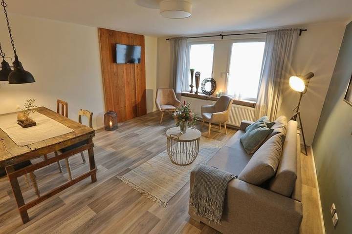 Ganze Ferienwohnung, Blumenstil Ferienwohnungen in Bad Salzungen, Werratal