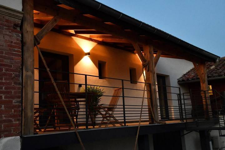 Gîte pour 2 personnes, avec terrasse et piscine à Gillonnay - 2