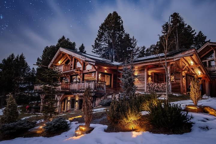 Chalet pour 10 personnes, avec jacuzzi et terrasse à Bolquère