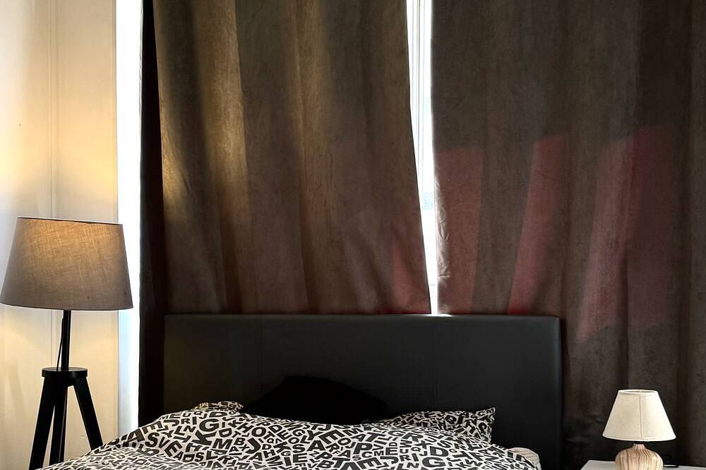 Entire apartment, La Blanche Colombes in Colombes, Hauts-de-Seine