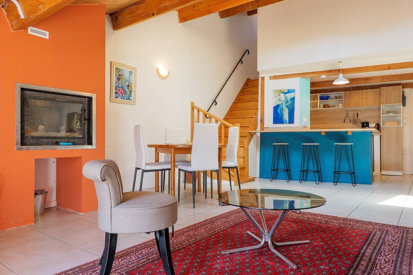Appartement entier, Appartement « Élégant T3 Avec Terrasse » in Vals-les-Bains, Parc naturel régional des Monts d'Ardèche