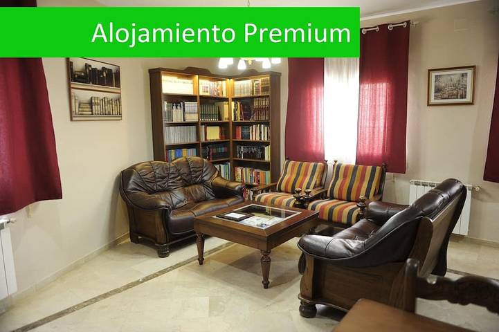 Casa rural para 17 personas, con terraza - 1