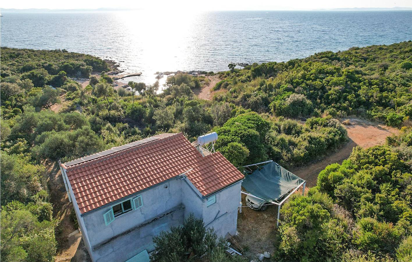 Apartamento acolhedor de 1 quarto perto da costa, com terraço e estacionamento in Nevidane, Pasman