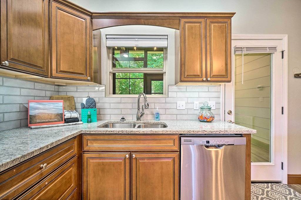 Ganze Wohnung, Cozy Townsend Condo, Resort-Style Amenities! in Tuckaleechee, Blount County