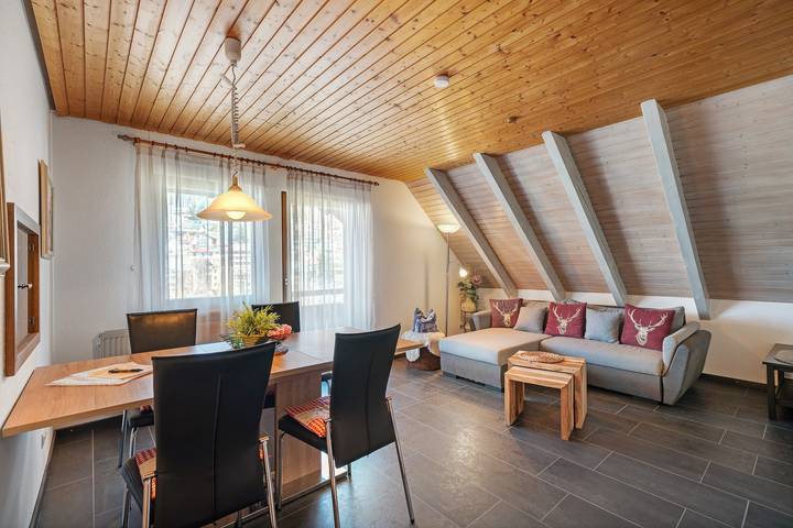 Ferienwohnung für 4 Personen, mit Balkon und Seeblick - 1