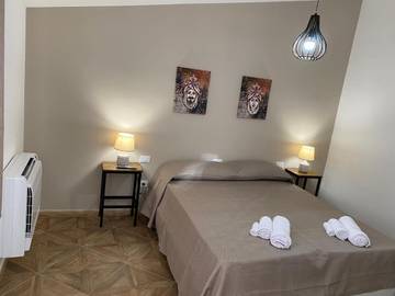 Chambre d’hôte pour 2 personnes, avec vue et terrasse à Corleone