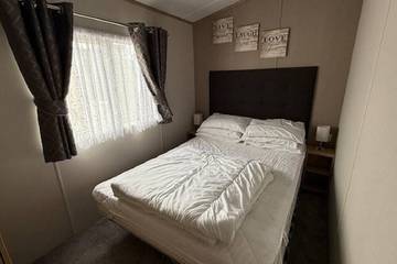 Bungalow for 8 People in Clacton-on-Sea, Essex, Photo 1