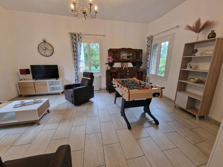 Location de vacances pour 6 personnes, avec piscine ainsi que terrasse et jardin, animaux acceptés à Vadencourt - 2