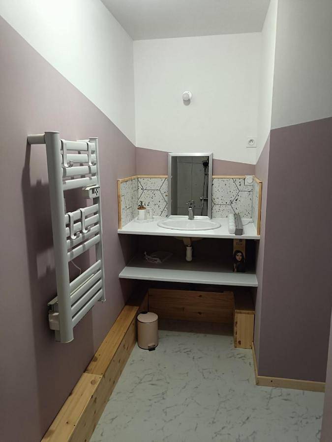 Gîte pour 6 personnes, avec vue et terrasse à Aydat - 3