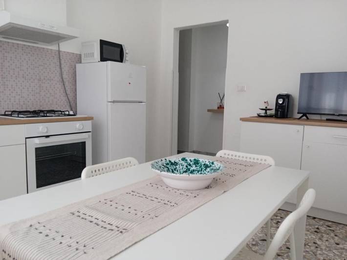 Gîte pour 4 personnes, avec balcon à Noicàttaro - 2