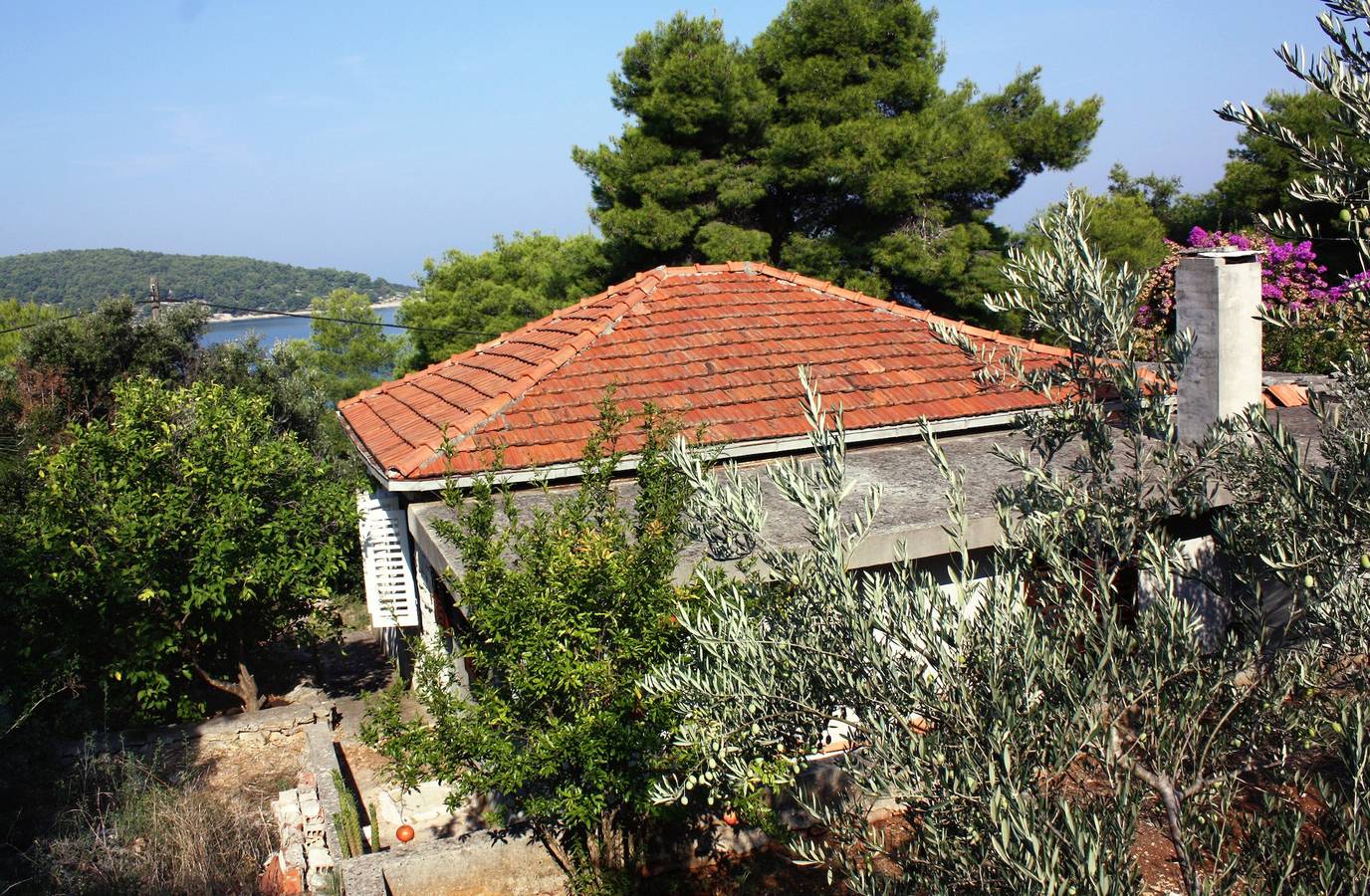 Ganze Wohnung, 3-Zimmer-Ferienwohnung am Strand Necujam, Solta A-5186-a in Necujam, Solta