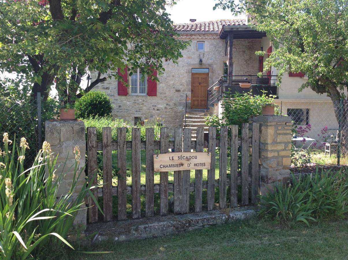 Le sécadou chambres et table d'hôtes in Bournazel (Tarn), Région d'Albi