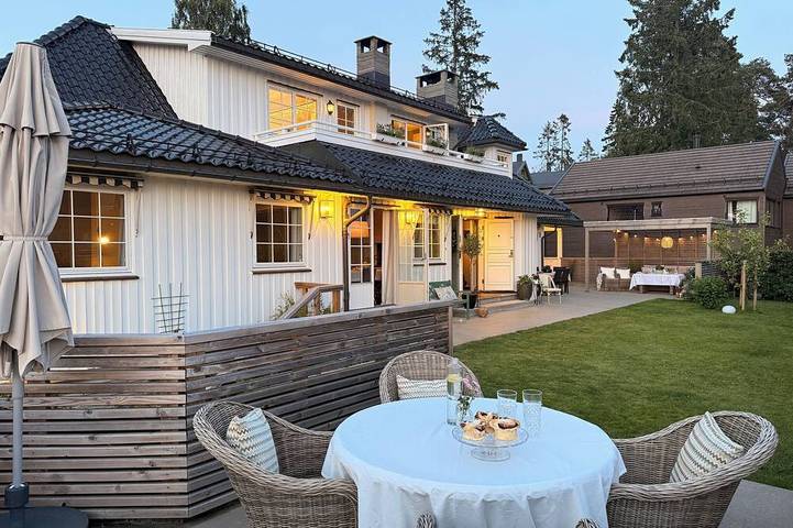 Ferienhaus für 10 Personen, mit Whirlpool und Balkon sowie Garten in Oslo