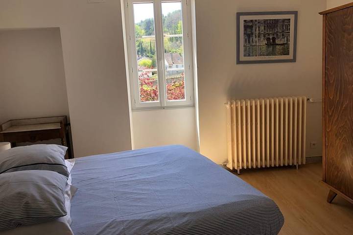 Location de vacances pour 8 personnes, avec terrasse et jardin à Volnay - 2