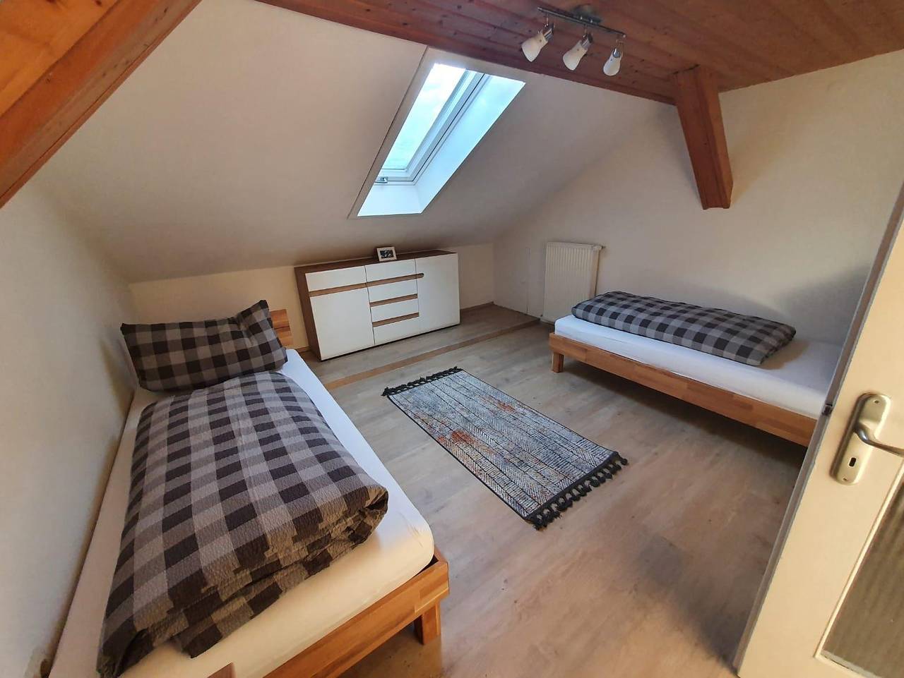 Ganze Ferienwohnung, Appartement/Fewo, Badewanne, 2 Schlafräume in Immenstadt, Bayerisch Schwaben