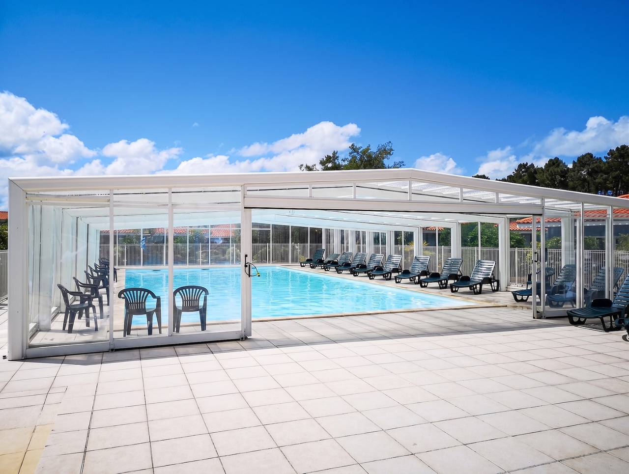 Comfortable House in Parentis-en-Born with Shared Pool in Parentis-en-Born, Côte d’Argent