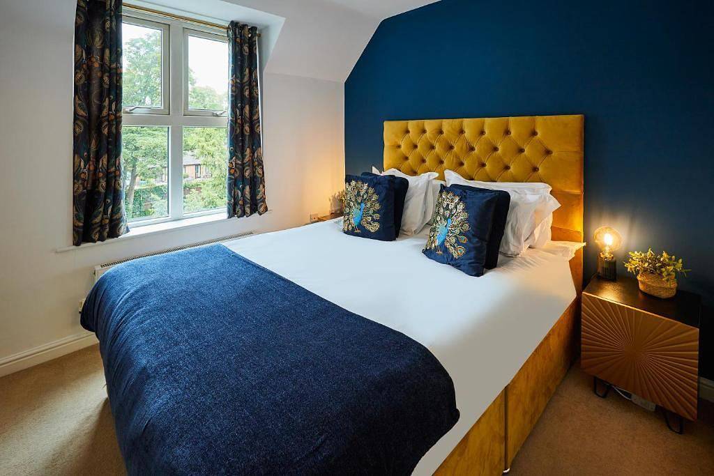 Entire holiday apartment, Hermitage Court Apartment - Sleeps 6 in Oadby and Wigston, Heart of England