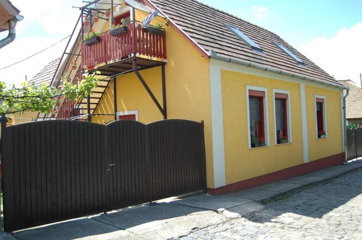 Maison d’hôte pour 2 personnes, avec terrasse et jardin