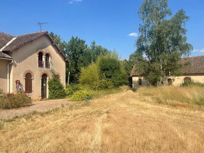 Location de vacances pour 7 personnes, avec terrasse et vue, animaux acceptés dans Courcival
