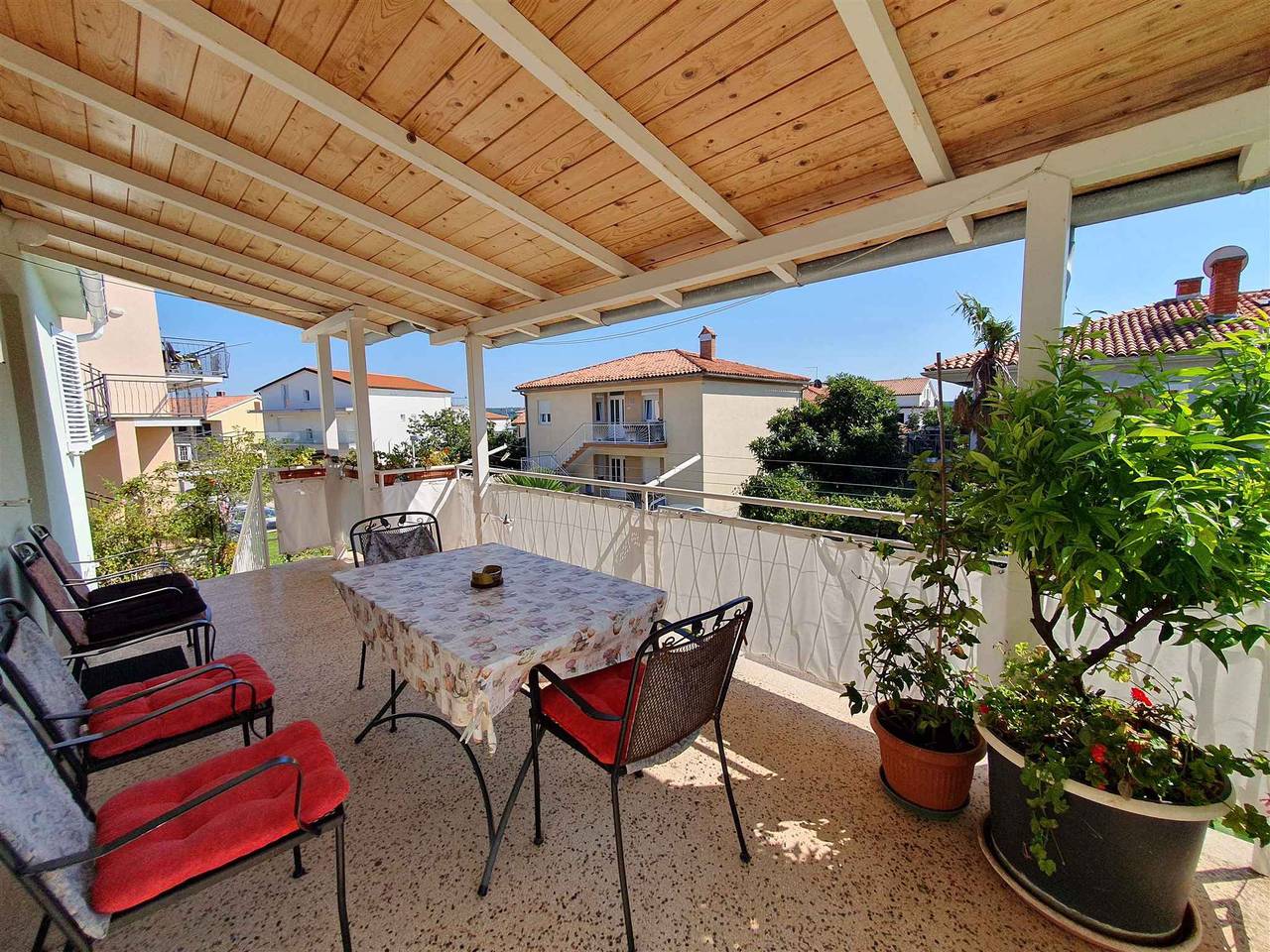 Cały apartament wypoczynkowy, Mieszkanie wakacyjne z balkonem i klimatyzacją  in Novigrad, Umag i okolice