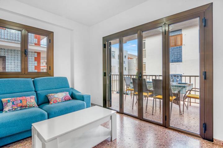 Ferienwohnung für 5 Personen, mit Balkon, mit Haustier in Oliva