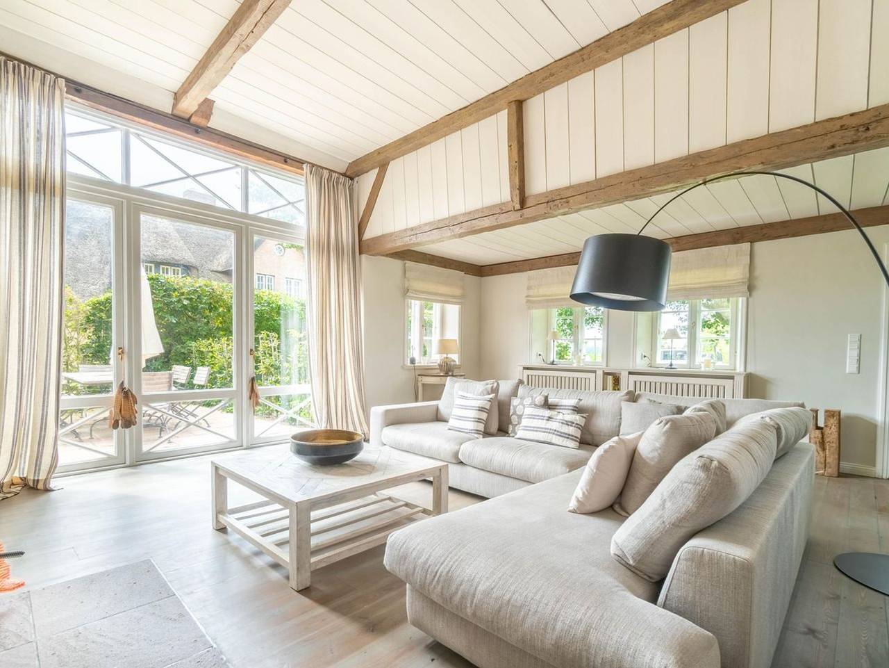 Rüm Hart - "Rüm Hart: Ihre luxuriöse Auszeit im ländlichen Paradies" in Alkersum, Föhr