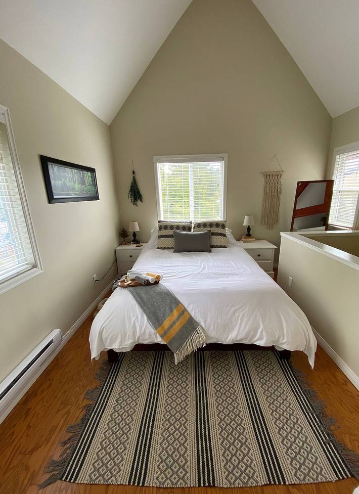 Log cabin for 4 people, with view in British Columbia