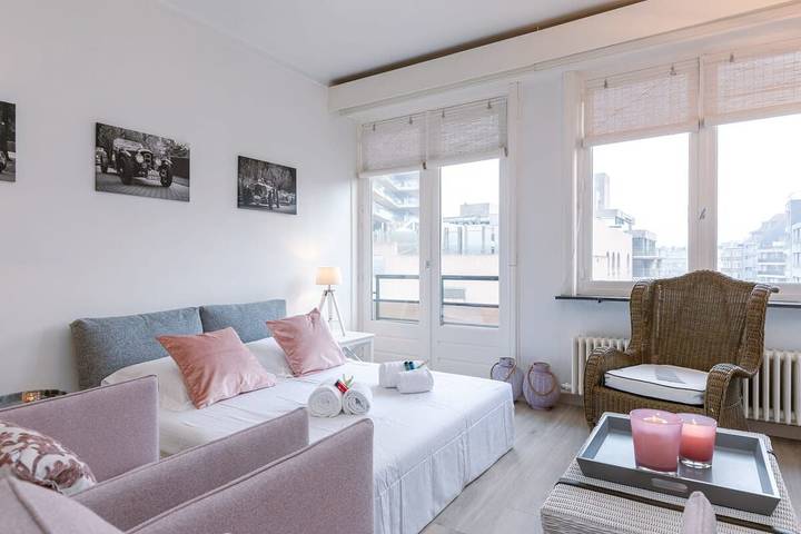 Apartamento vacacional entero, Coastal studio w/ sea views near Lippenslaan in Knokke, Knokke-Heist