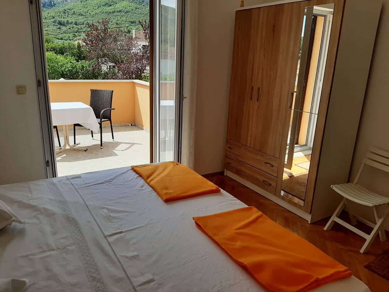 Chambre avec la terrasse Jelsa, Hvar S-4028-a in Jelsa, Hvar