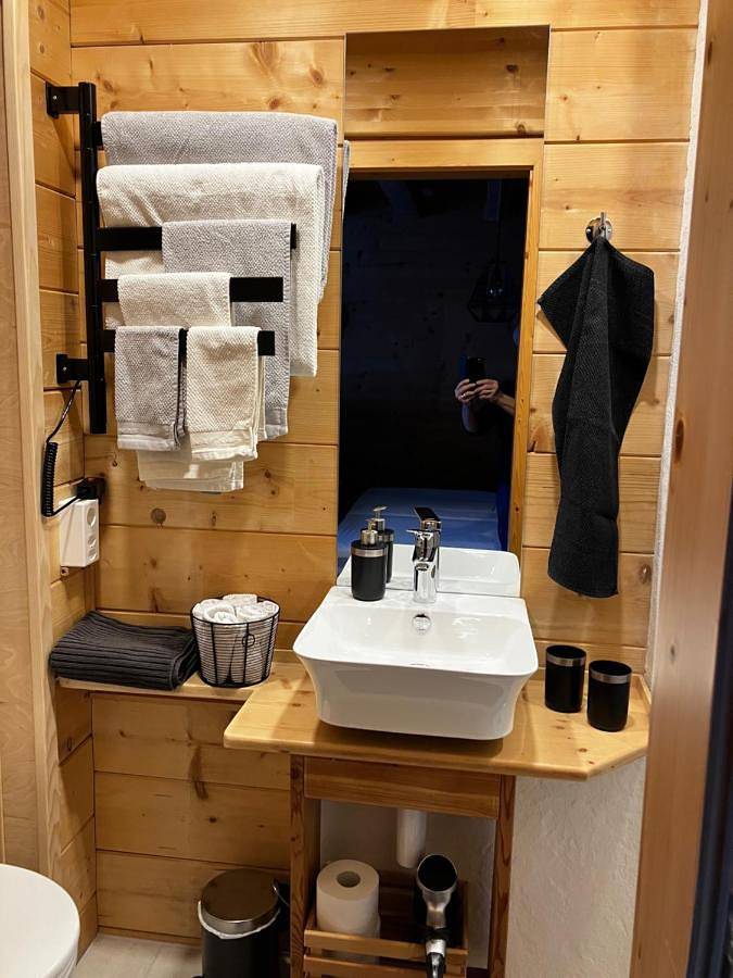 Chambre d’hôte pour 2 personnes, avec terrasse et vue à Lauterbrunnen - 4