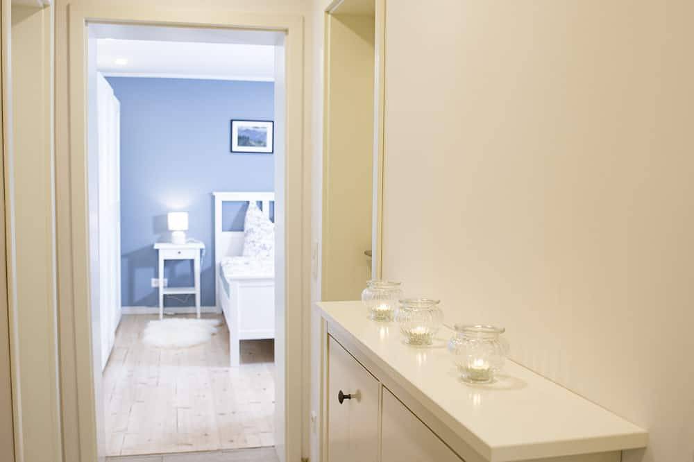 Apartamento inteiro, Moderne Wohnung im Grünen mit Privatem Garten in Donaueschingen, Central Black Forest