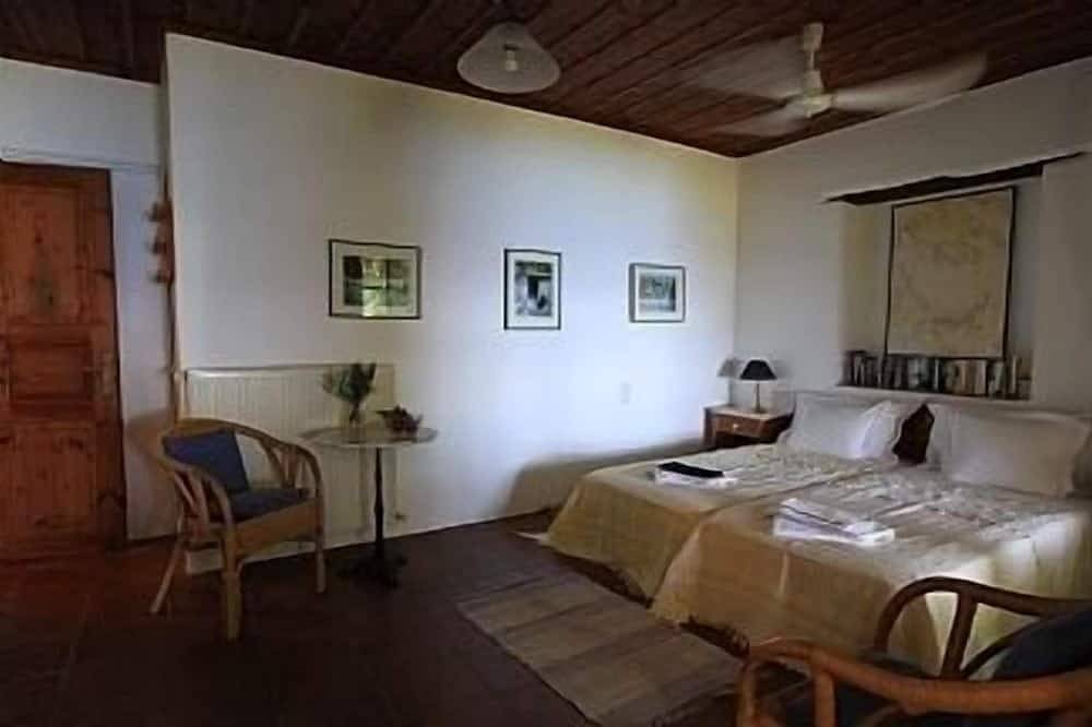 Appartement entier, Karavotsakisma Studio & Villa accommodation with Pool in Sporades