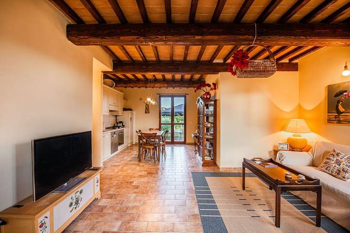 Ferienhaus für 4 Personen, mit Balkon und Garten
