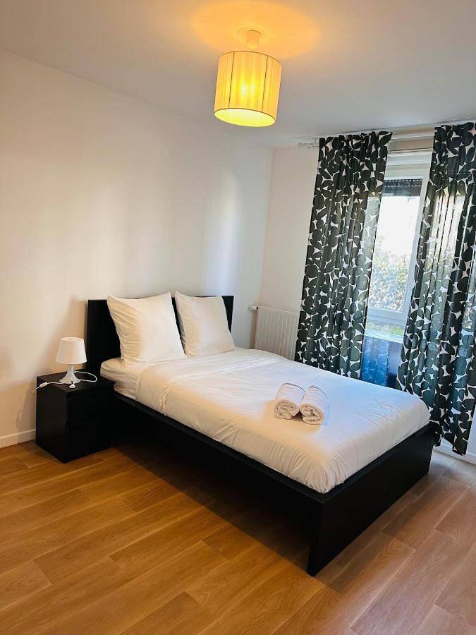Appartement entier, One-Bedroom Apartment in Plaisir (Yvelines), Yvelines