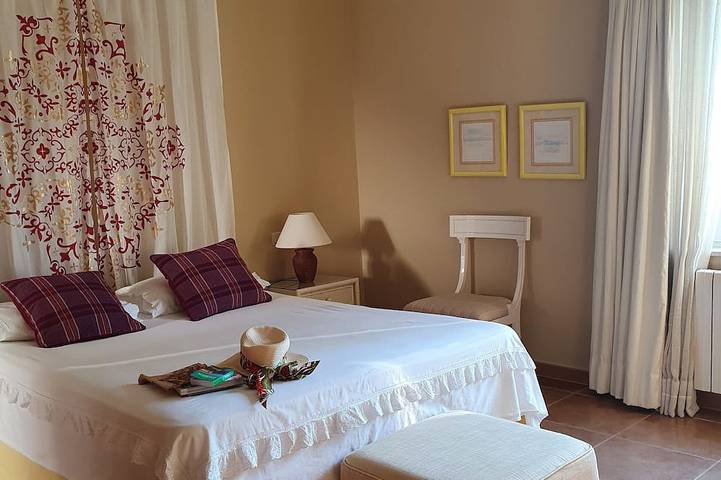Generous luxury estate with 360° views and a spacious pool in Arriate, Málaga Provinz