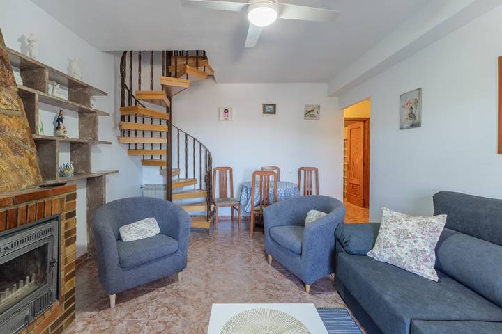 Casa vacacional 'Vivienda Turística El Laurel' con vistas a la montaña, terraza privada y Wi-Fi in Valdemanco, Provincia de Madrid