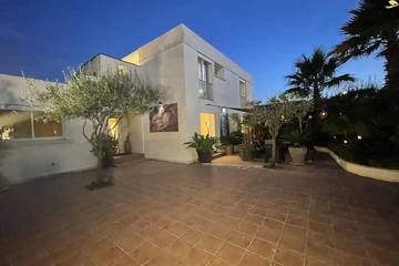Villa pour 8 personnes, avec terrasse et jacuzzi à Mauguio