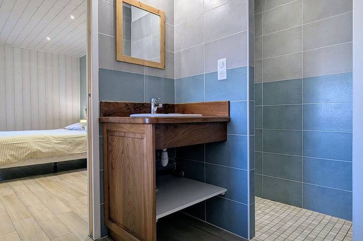 Gîte pour 8 personnes, avec jardin à Arlempdes - 3