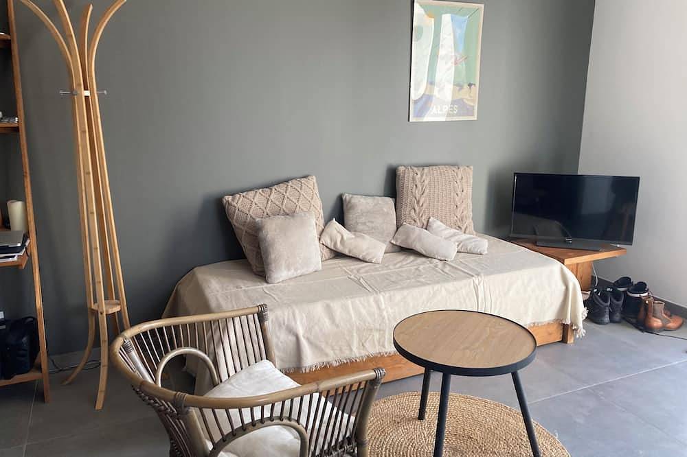 Appartement entier, Proximité Annecy , studio cocon avec jardin in Quintal, Parc naturel régional du Massif des Bauges