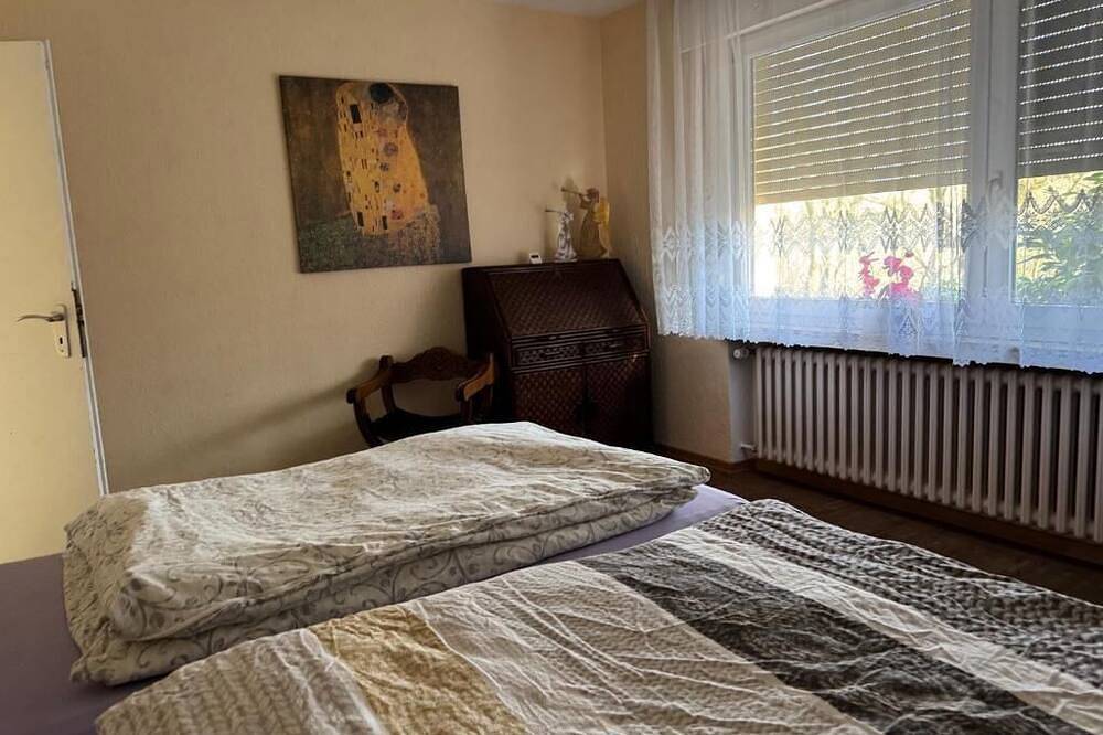 Ganze Wohnung, Große Monteurwohnung in Troisdorf | 100 qm | bis 5 Pers. | Garten | Parkplatz in Troisdorf, Rhein-Sieg-Kreis