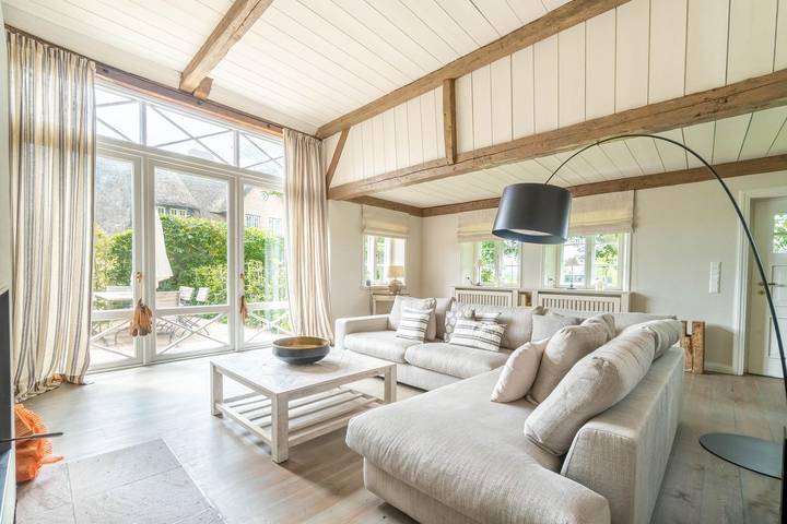 Ferienhaus für 9 Personen, mit Terrasse und Garten sowie Sauna in Alkersum - 2