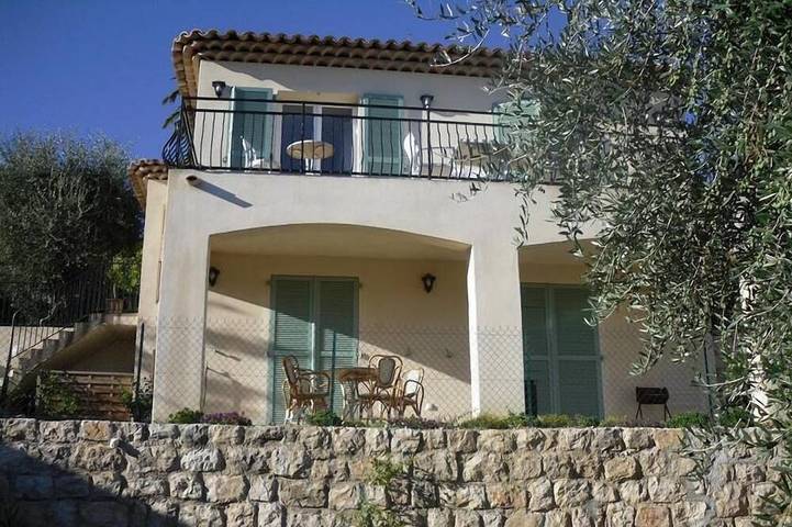 Appartement de vacances pour 3 personnes, avec terrasse et jardin