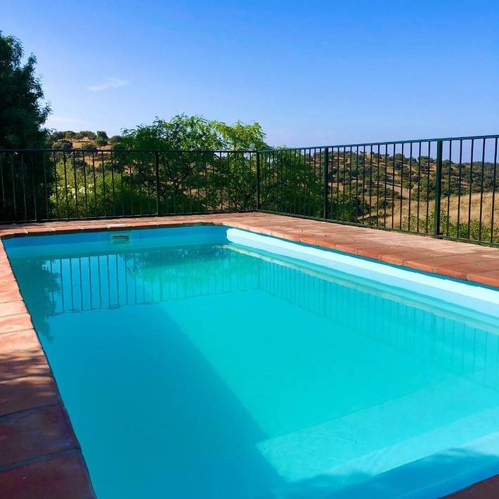 Casa rural para 14 personas, con piscina además de vistas y jardín, Se admiten mascotas en Constantina - 2