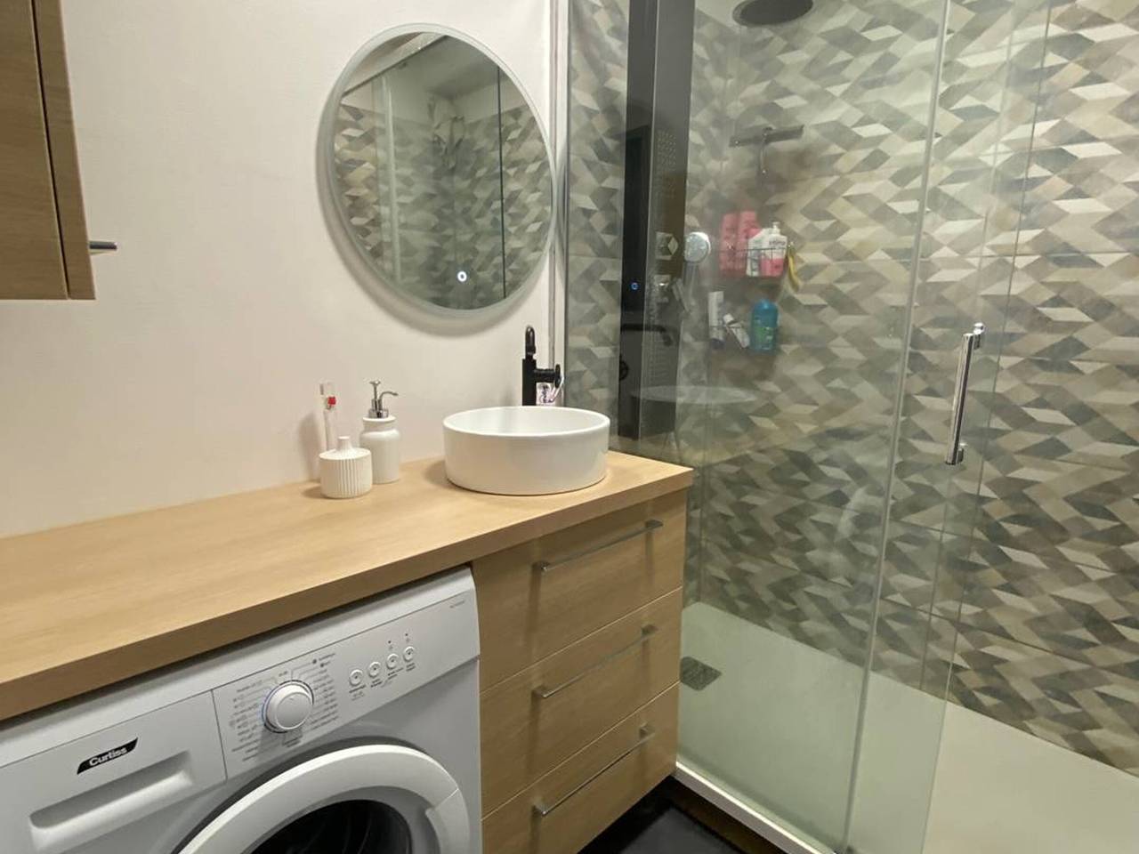 Entire apartment, 3-Room Apt with Ac for 4, Port View in Port Leucate in Port Leucate, Leucate