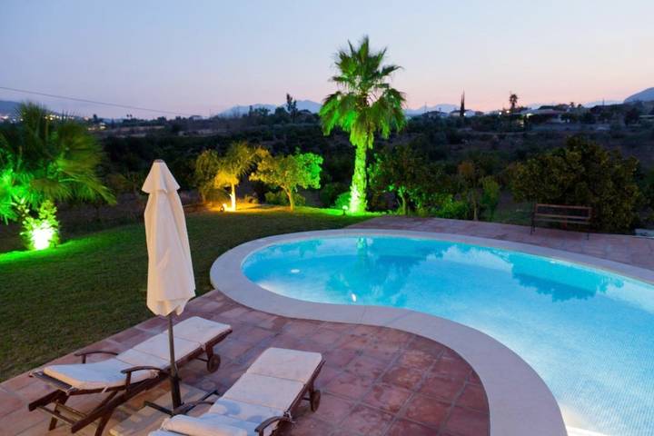 Chalet para 6 personas, con jardín y piscina en Provincia de Málaga - 2