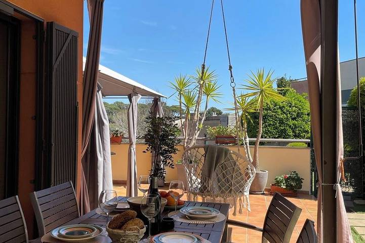 Appartement de vacances pour 6 personnes, avec jardin et piscine
