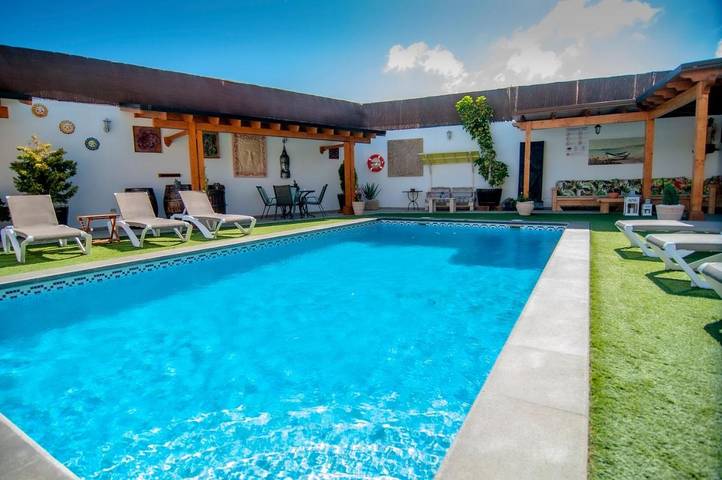 Casa rural para 5 personas, con vistas además de jardín y piscina en Arico - 2